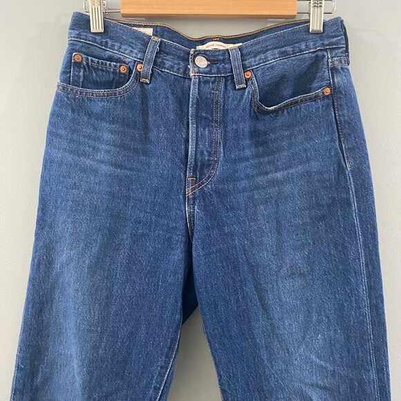 Levi's Wedgie Straight Medium Wash Jean 28 - Picture 3 of 9